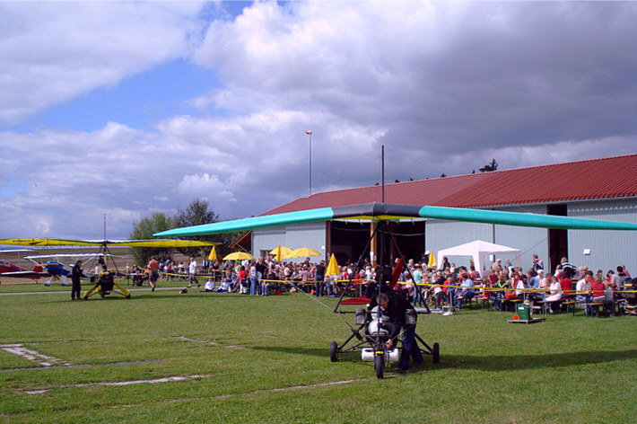Bösinger Flugplatzfest Bösingern Flugplatzfest