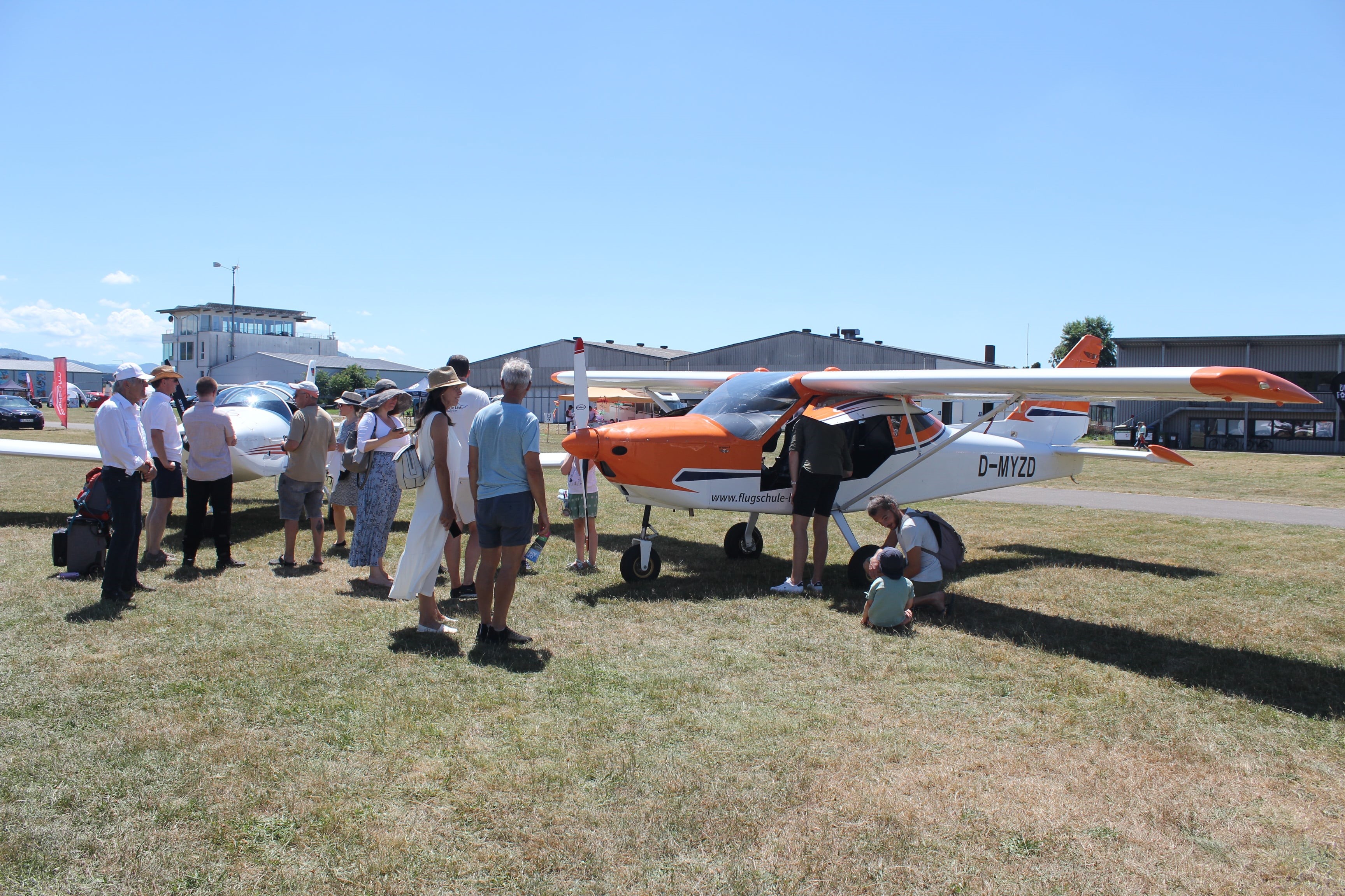 Open Airport -Tage der offenen Hangartore